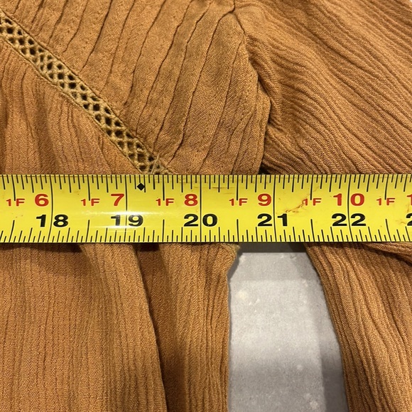 Top - Picture 7 of 9